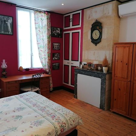 Chambre D'Hote 50, Rue Gambetta A Libourne Bagian luar foto